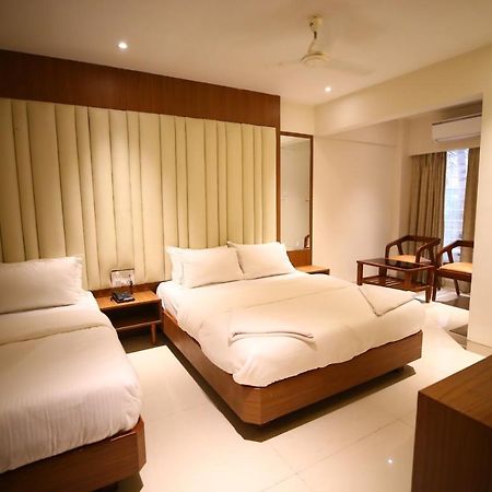 Hotel Dream Residency Navi Mumbai Exteriör bild