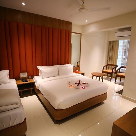 Hotel Dream Residency Navi Mumbai Exteriör bild