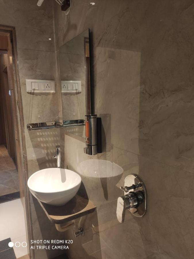 Hotel Dream Residency Navi Mumbai Exteriör bild