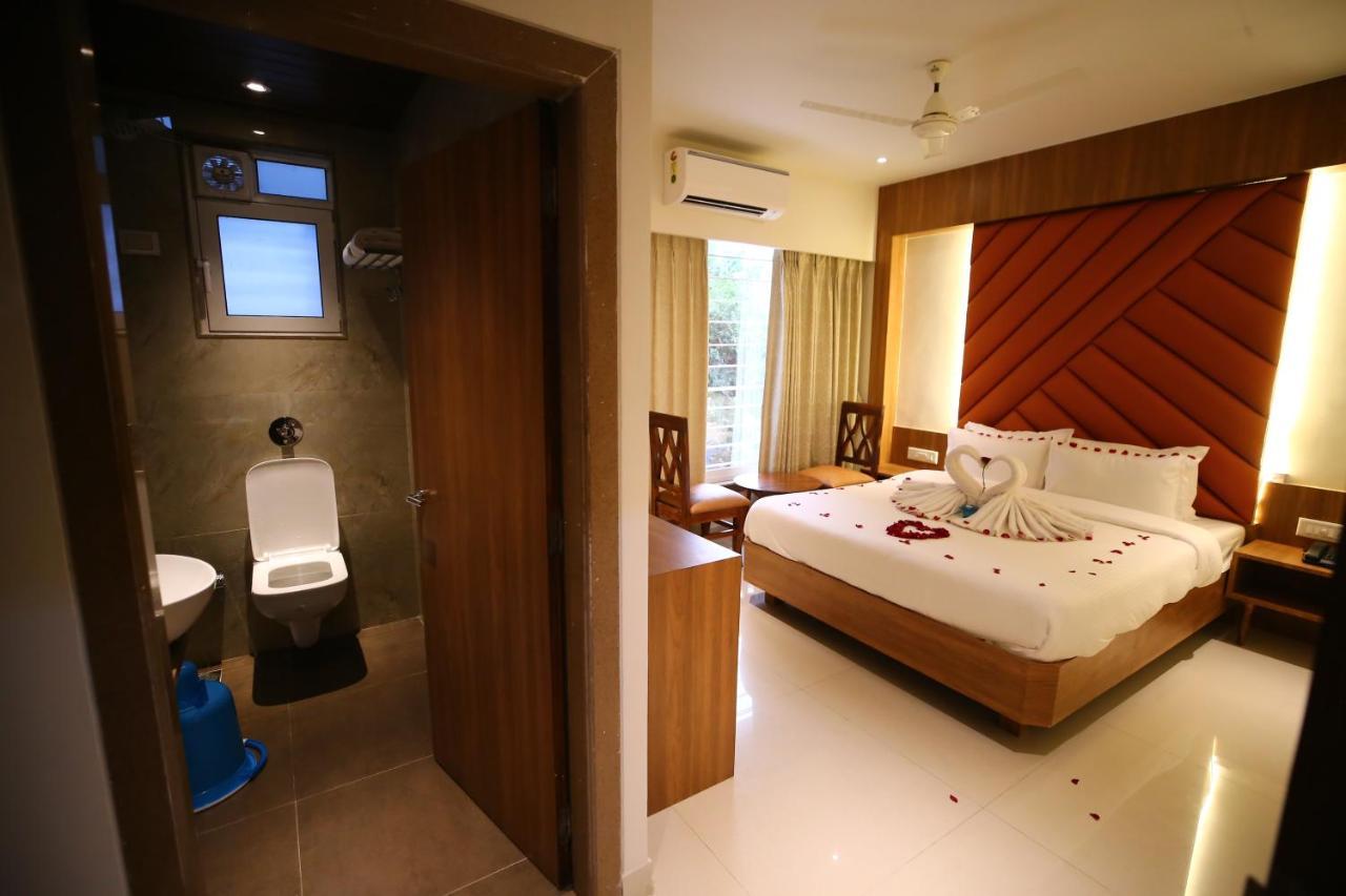 Hotel Dream Residency Navi Mumbai Exteriör bild