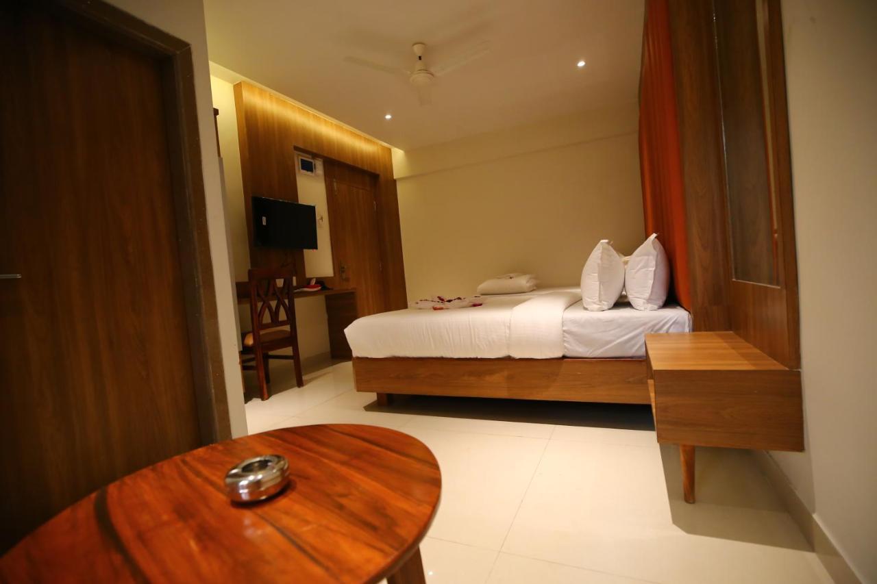 Hotel Dream Residency Navi Mumbai Exteriör bild