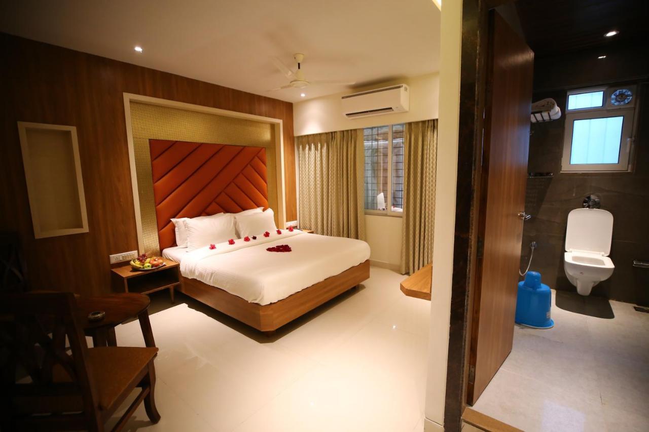 Hotel Dream Residency Navi Mumbai Exteriör bild